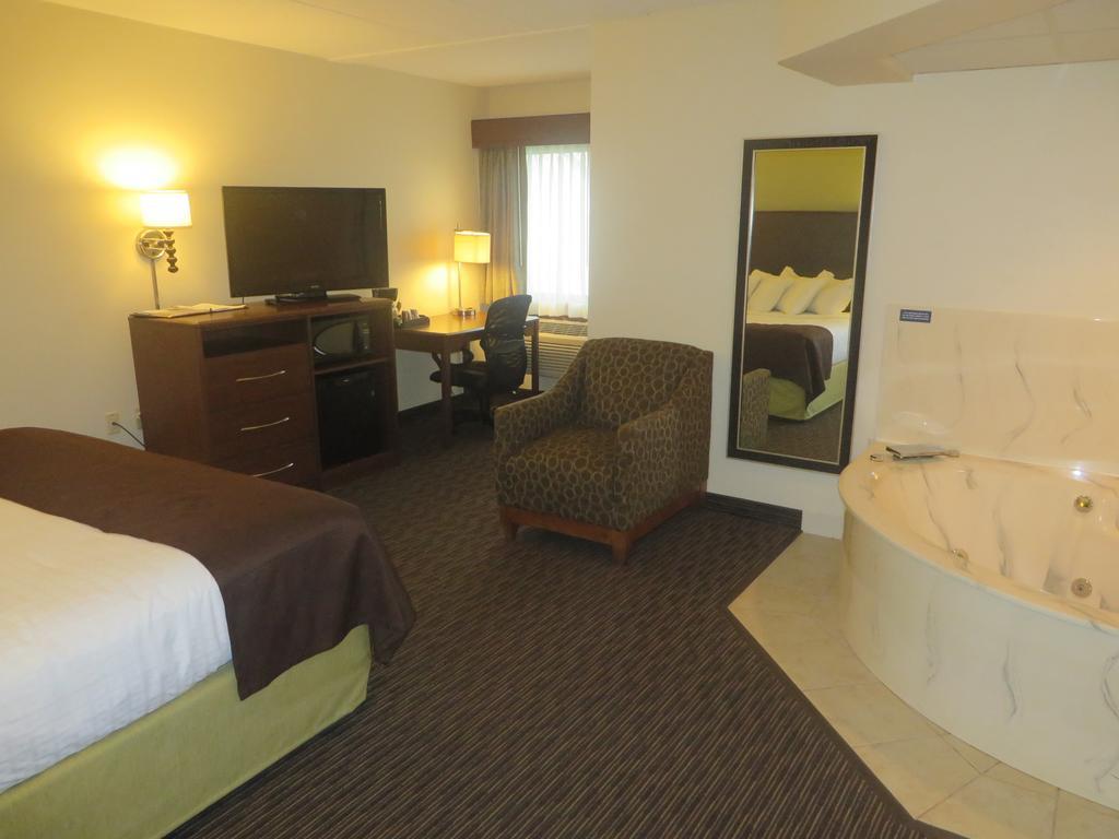 Americinn By Wyndham Rice Lake Exterior foto