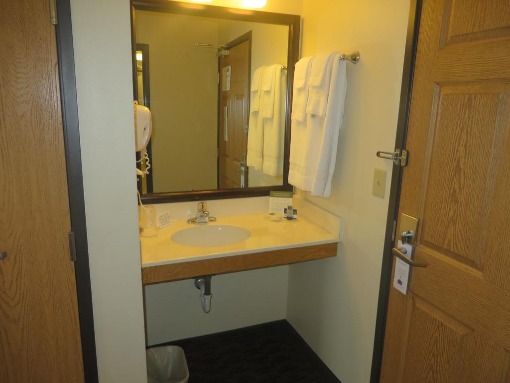 Americinn By Wyndham Rice Lake Zimmer foto